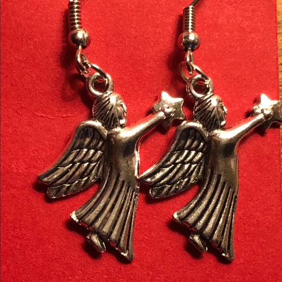 Beautiful New Bulk Lot Christmas Earrings x6 - Picture 2 of 6